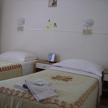 Albergo Maria Gabriella Rimini Exterior photo